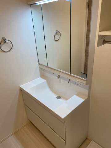 ベルプラージュ魚住の独立洗面台