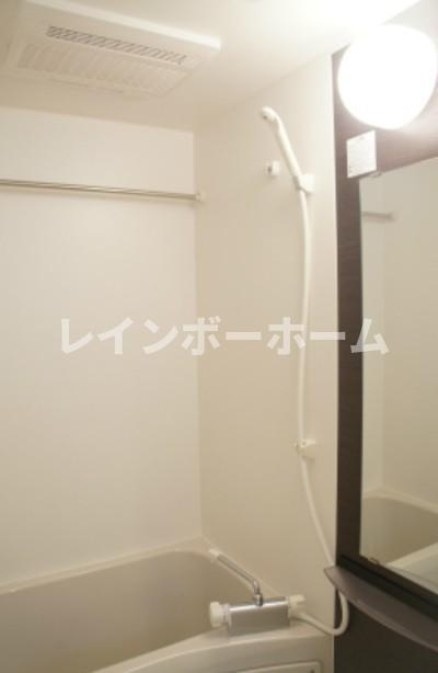 リブリ・ラ サンサリテ西船橋の浴室