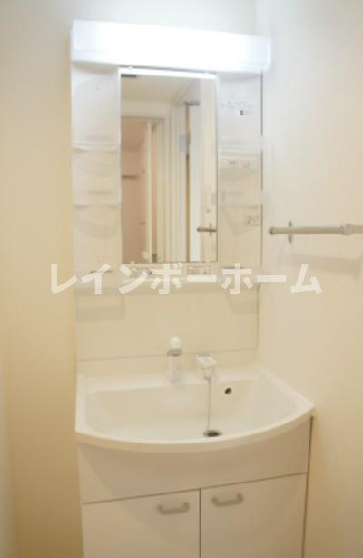 リブリ・ラ サンサリテ西船橋の独立洗面台