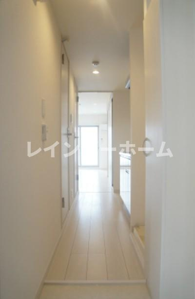 リブリ・ラ サンサリテ西船橋の玄関