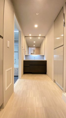 ディアエスタミオ西岡本の脱衣所|脱衣スペース