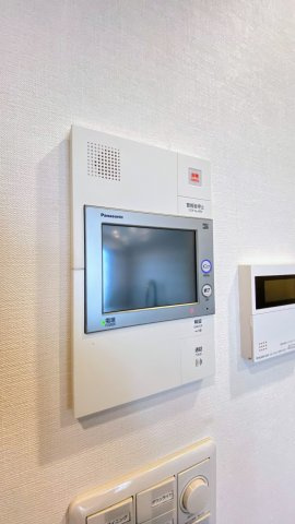 ディアエスタミオ西岡本のセキュリティ|TVモニター付きインターホン