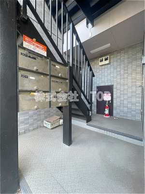 【ロビー】 | カーサいずみ-南烏山4丁目- | メールBOX