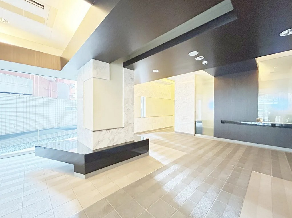 【エントランス】