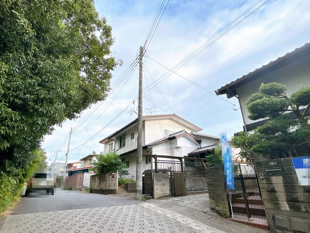 【前面道路含む現地写真】 | 取手市小文間　中古戸建
