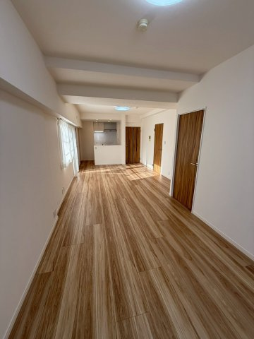 ロマネスク大濠アネックスの居間・リビング