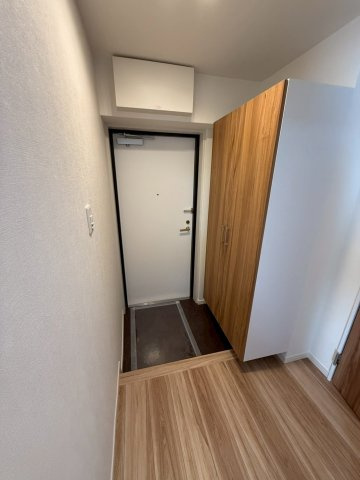 ロマネスク大濠アネックスの玄関