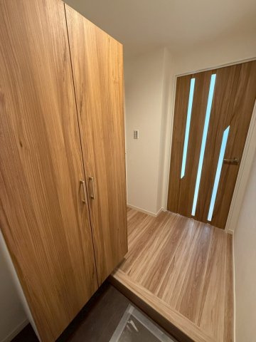 ロマネスク大濠アネックスの玄関