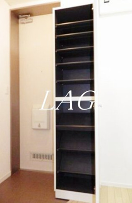 【玄関】 | アルテール瀧野川 | 玄関です。※別部屋参考写真です。