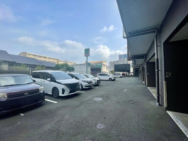 アルファステイツ熊本駅前の駐車場|駐車場