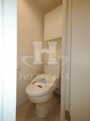 【トイレ】 | リブリ・蕨 | 落ち着いた色調のトイレです