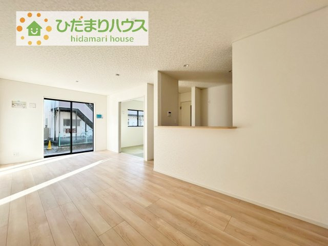 【居間・リビング】 | 常総市豊岡町第3　新築戸建 | 早くお仕事終わらせて、家に帰りたくなるようなリビングです(^^♪