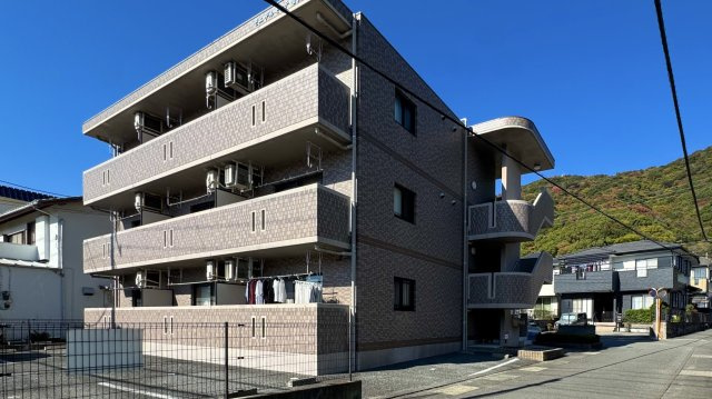 ピエデルモンテ香貫