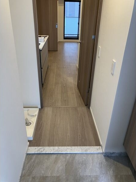 ザ・パークハビオ新栄の玄関