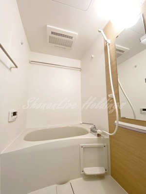 【浴室】 | リブリ・花水木エスポワ一ル | 清潔感のあるお風呂です♪