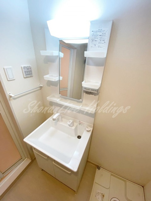 【洗面所】 | リブリ・花水木エスポワ一ル | 明るい洗面所です