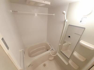 【浴室】 | マーベラス | きれいなお風呂です