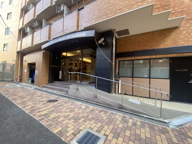 ライオンズマンション京都河原町のエントランス