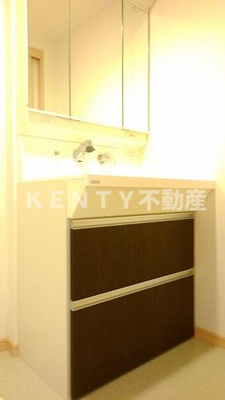 【洗面所】 | グランソレイユ | 脱衣スペースもあります