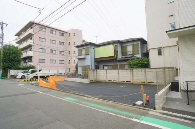 代田１　土地の外観|東急世田谷線「若林」駅徒歩11分
小田急線「世田谷代田」駅徒歩13分
東急田園都市線「三軒茶屋」駅徒歩15分
慶応井の頭線「下北沢」駅徒歩16分