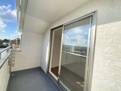 【バルコニー】 | 南風原町津嘉山Ⅱ（全2棟）ラストA号棟 | A号棟　インナーバルコニー♪