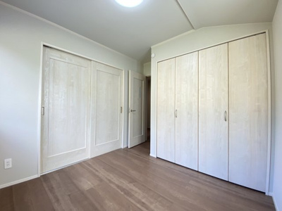 【洋室】 | 南風原町津嘉山Ⅱ（全2棟）ラストA号棟 | A号棟　洋室4.5帖＋CL付き♪（2部屋×間仕切りドア付き）