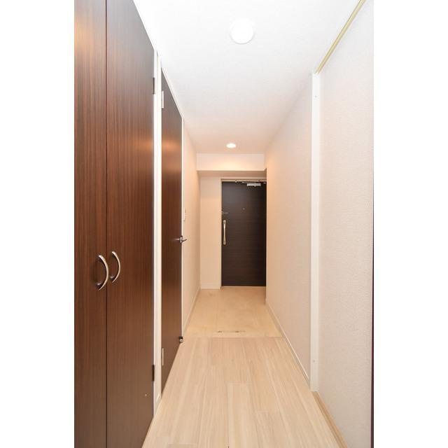 アーデン京町堀イーストの玄関