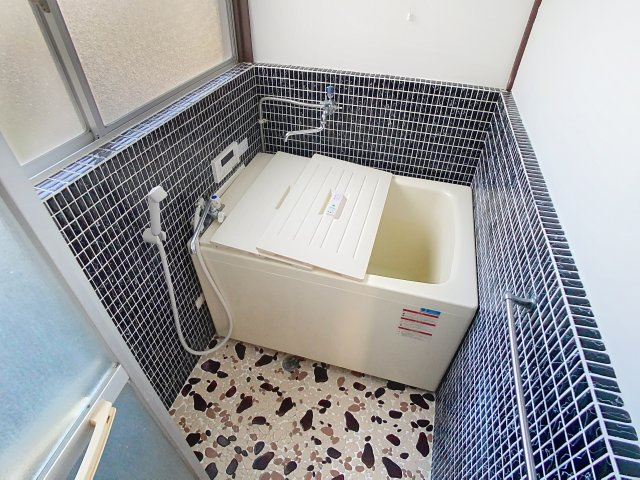 小白川町4丁目戸建ての浴室