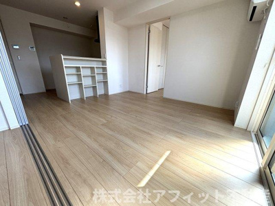 【居間・リビング】 | サンモール東川口 A棟