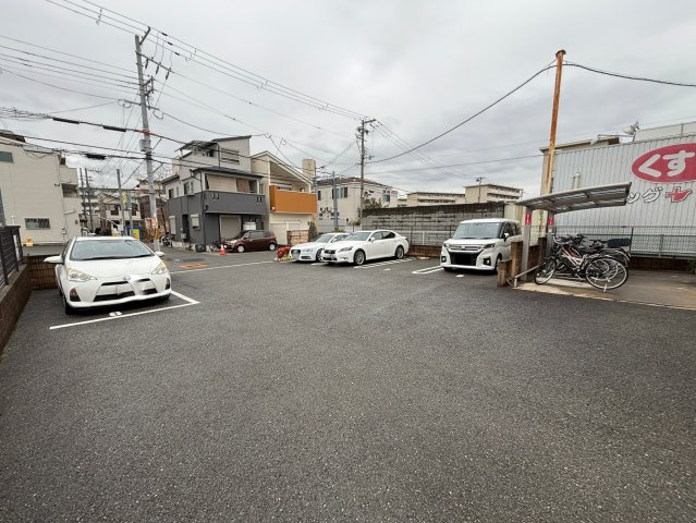 エル　プエンテ2の駐車場