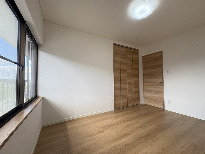 神戸市垂水区朝谷町戸建の洋室