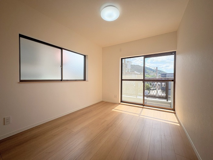 神戸市垂水区朝谷町戸建の洋室