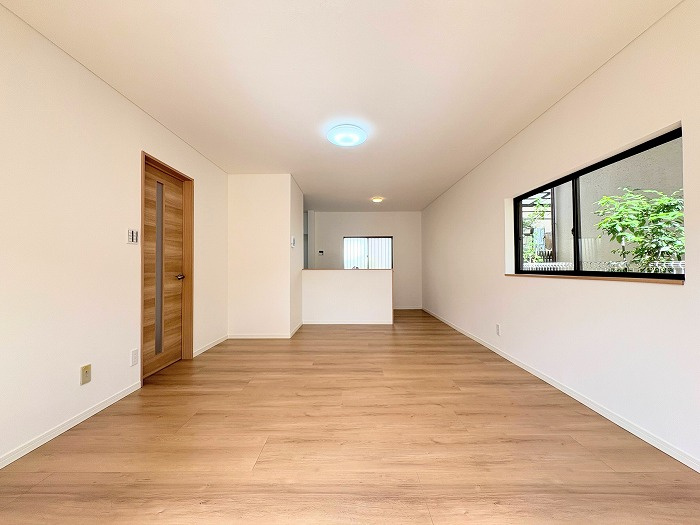 神戸市垂水区朝谷町戸建の居間・リビング