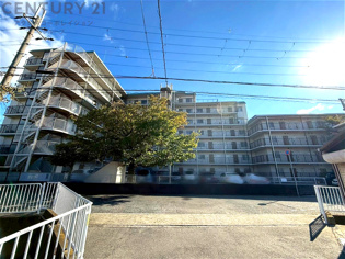 鉄筋コンクリート造7階建て