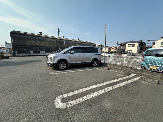 リバーサイドヴィレッジの駐車場