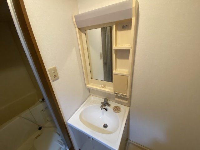 プレッソ新在家の洗面所