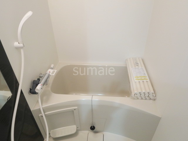 グロウワード東京Ｎｏｒｔｈアリビエの浴室|洗い場におおきめの鏡付きです☆