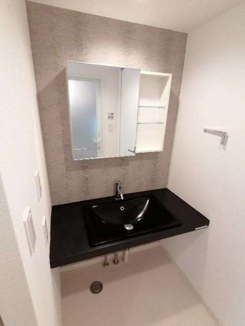 レヴィーガときわ台ｃｒｏｂの洗面所