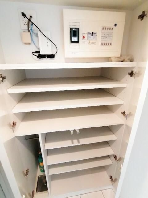 レヴィーガときわ台ｃｒｏｂの玄関