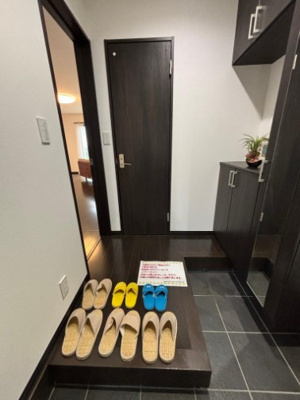 【玄関】 | 海老名市杉久保南1丁目 中古戸建 全1棟