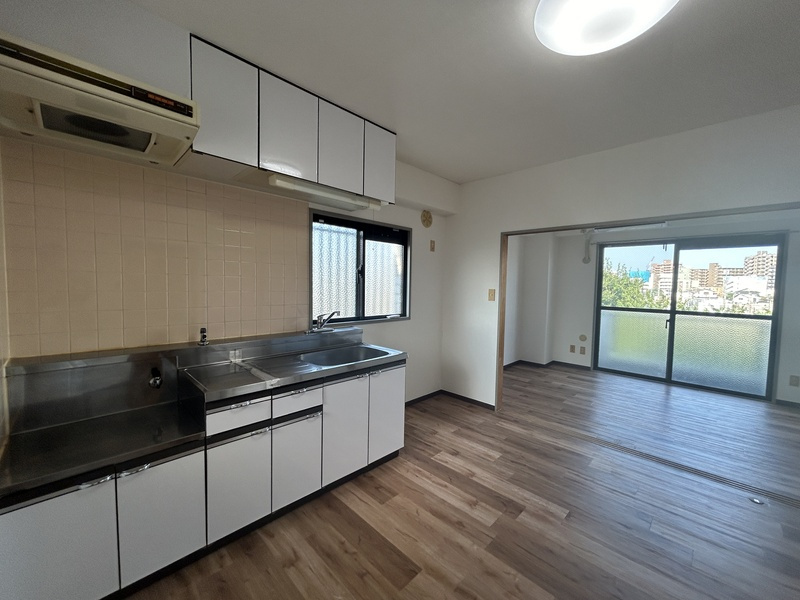 PLENDY南浦和の居間・リビング