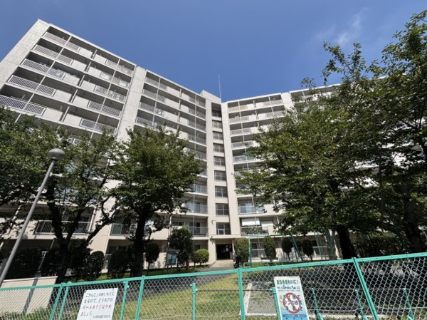 六会駅前高層住宅の画像