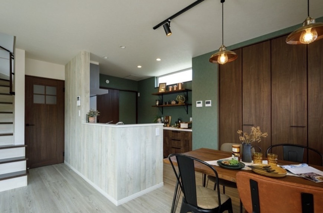 【居間・リビング】 | 福井３丁目戸建