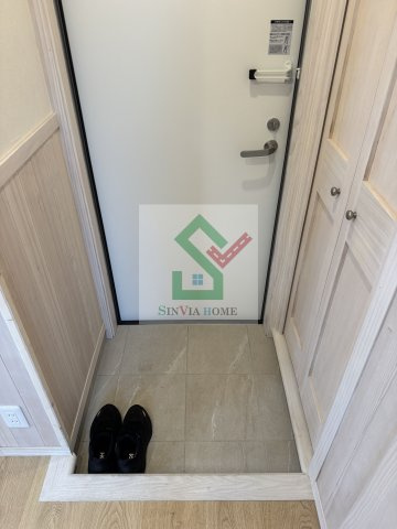 プリマ所沢元町の玄関