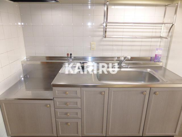 ロイヤル鶴見のキッチン