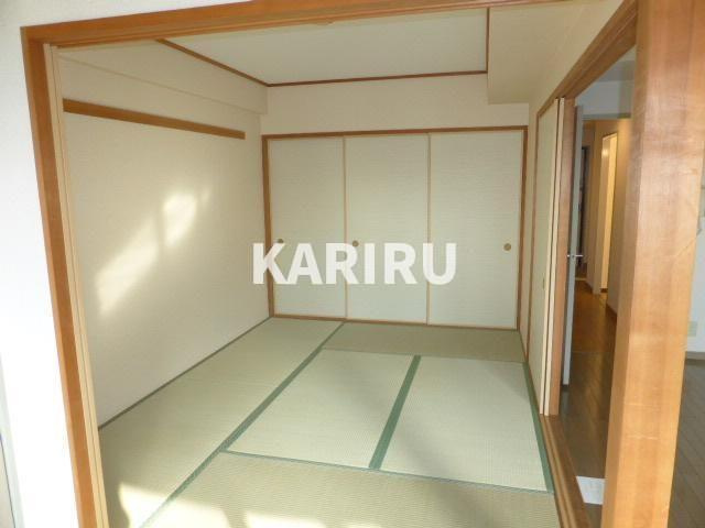 ロイヤル鶴見の和室