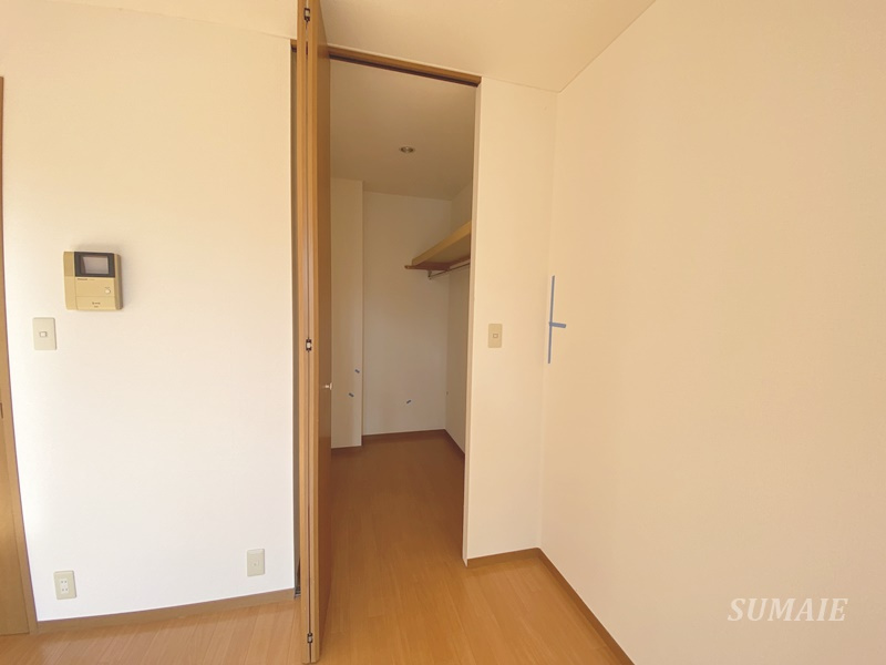 プレミール上木崎　Bの収納|ウォークインクローゼット☆