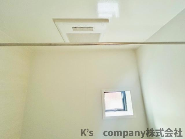 ◎藤沢市鵠沼海岸3丁目　新築戸建の設備|長雨の続く時期のお洗濯物の悩みを解消できる浴室乾燥機付き☆