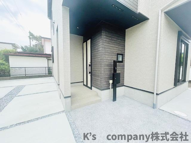 ◎藤沢市鵠沼海岸3丁目　新築戸建の玄関|玄関周辺スペース◇