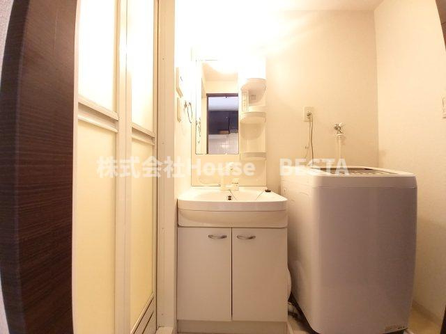 エスライズ新神戸の独立洗面台